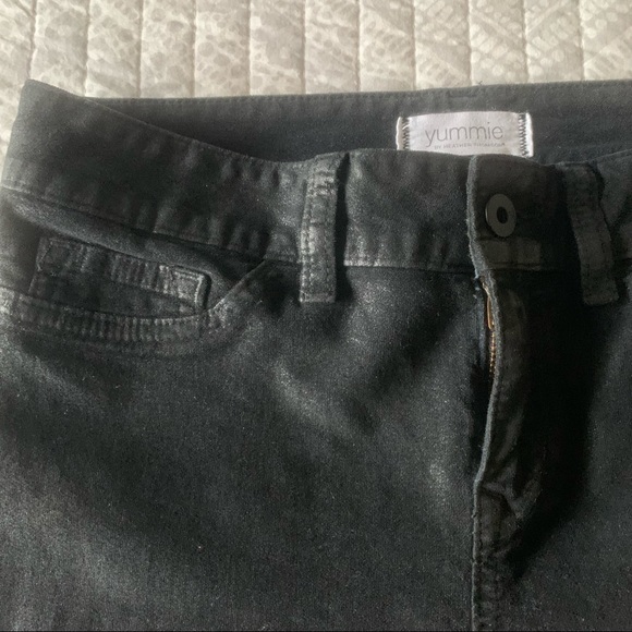 Yummie 27s “Black Velveteen” coated jeans black - Picture 9 of 13